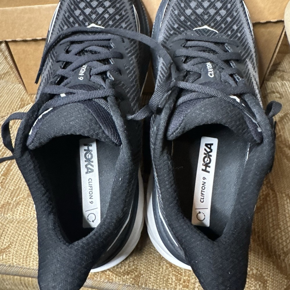 Women's Hoka One One Clifton 9 'Black/White' Shoes - Size 10B, 1127896 BWH Nice - Picture 8 of 9